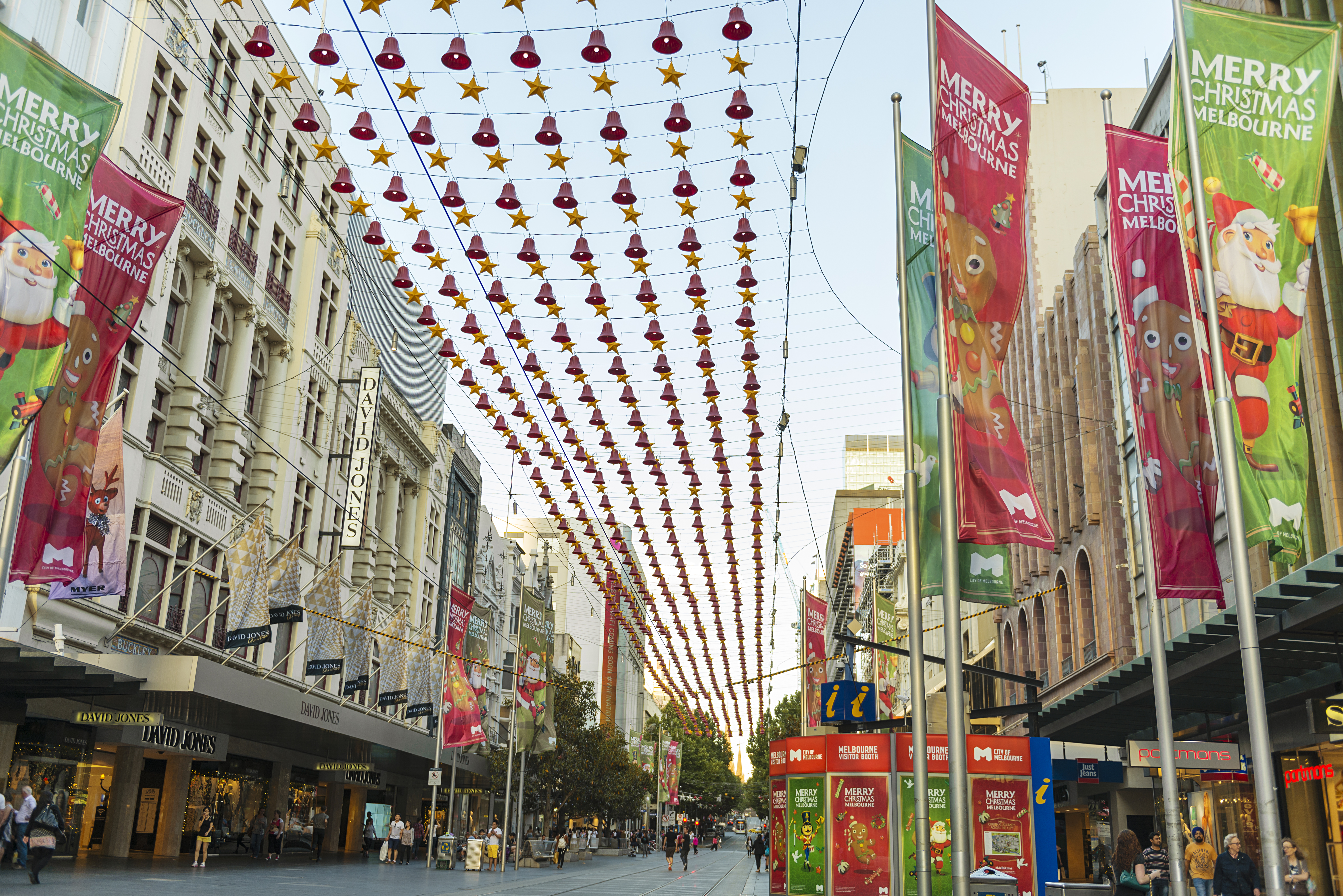 jingle-bells-on-bourke-st_01